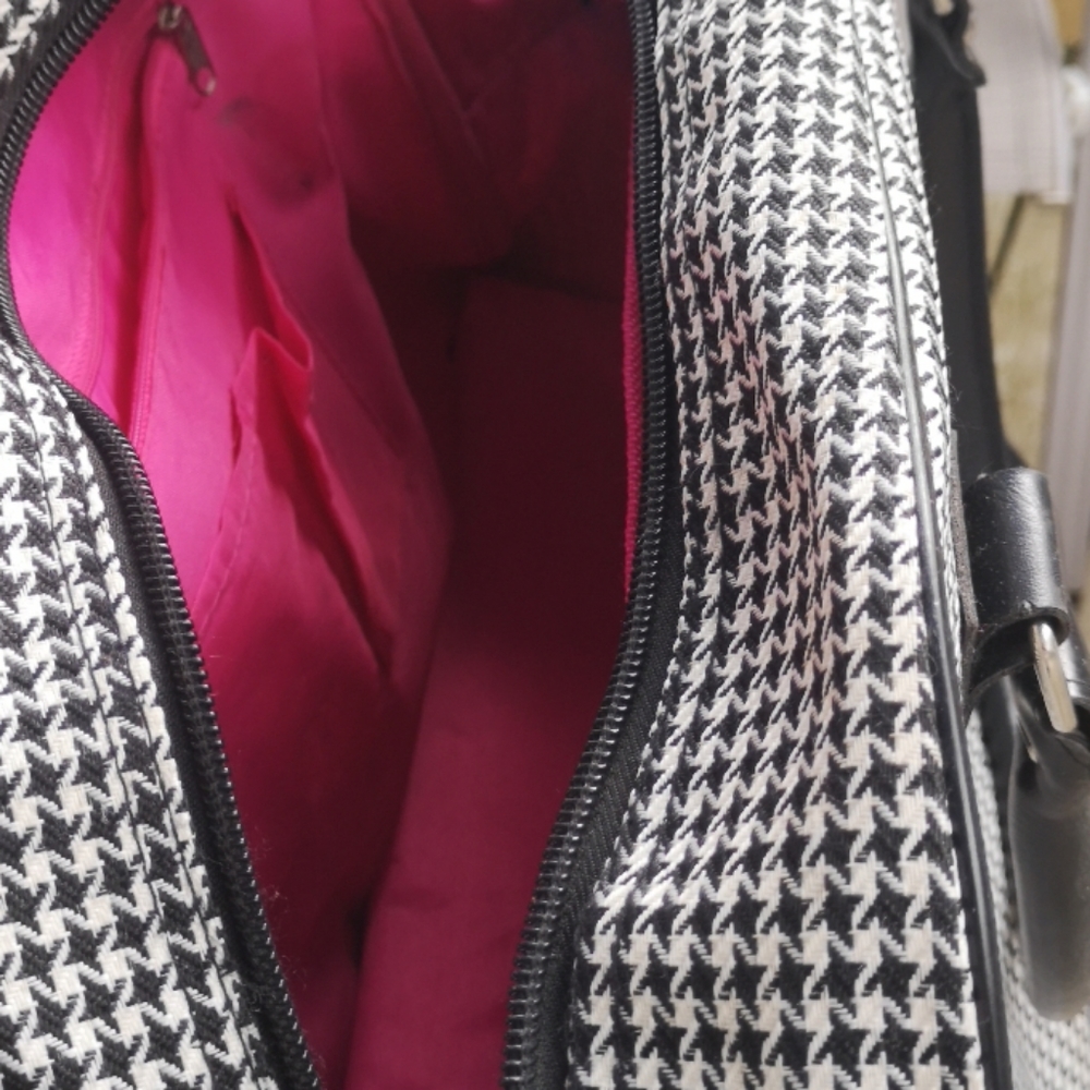 Purse - Picture 3 of 3